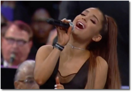 Ariana singing Natural Woman at Aretha's funeral (31 Aug 2018)